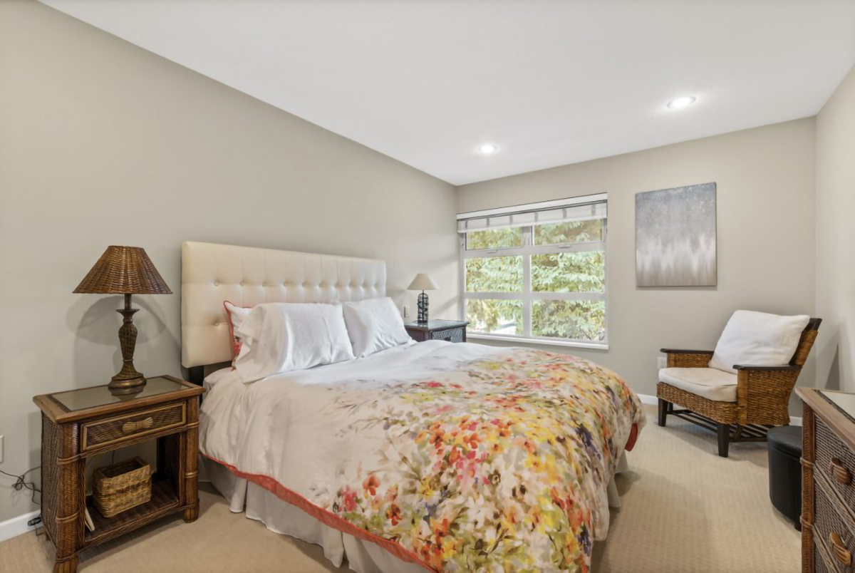 #6 - 3750 Edgemont Boulevard 5