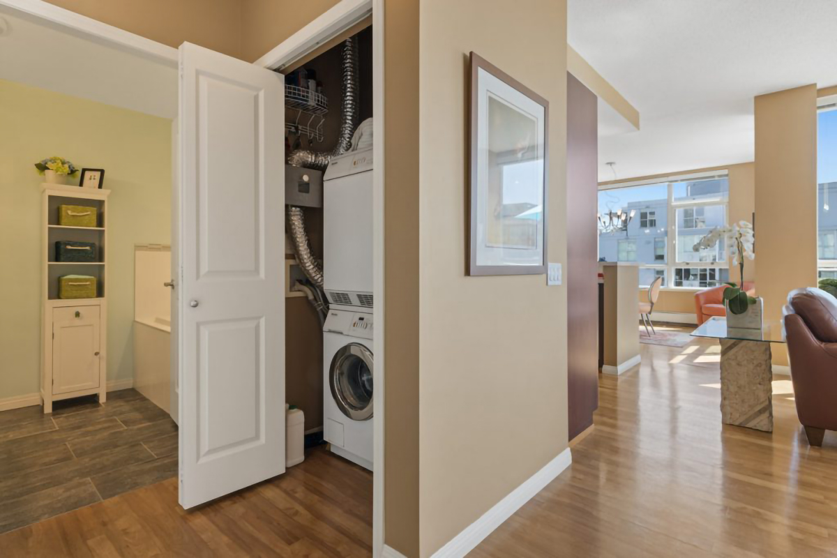 #1401 - 120 W 16th St, North Vancouver 49