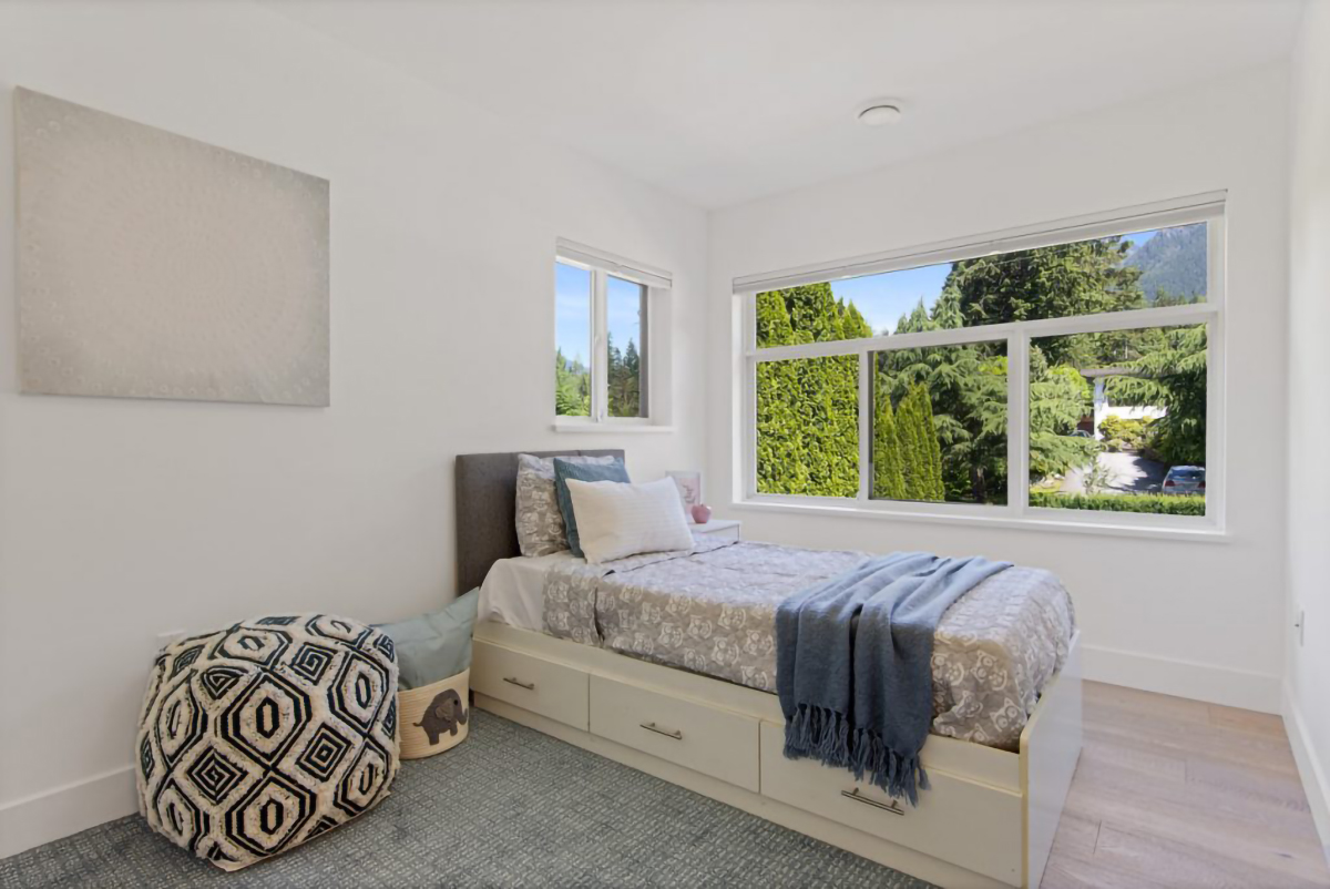939 Clements Ave, North Vancouver 17