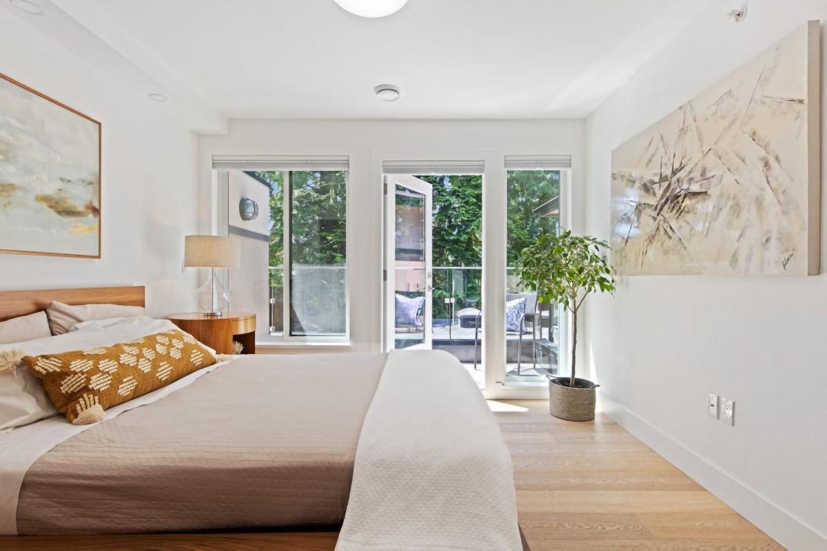 939 Clements Ave, North Vancouver 26