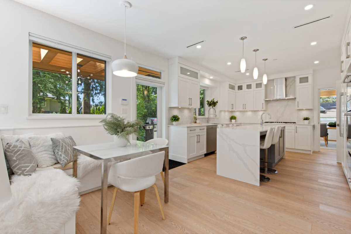 939 Clements Ave, North Vancouver 34