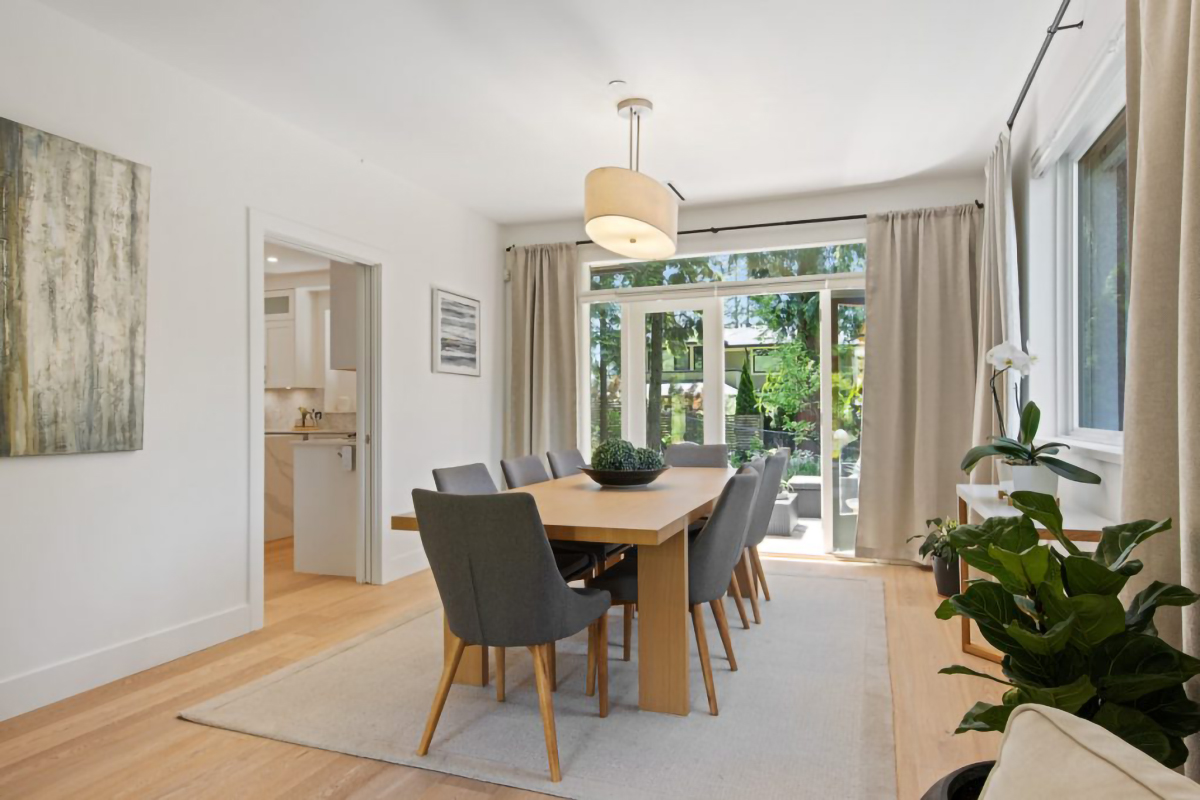 939 Clements Ave, North Vancouver 46