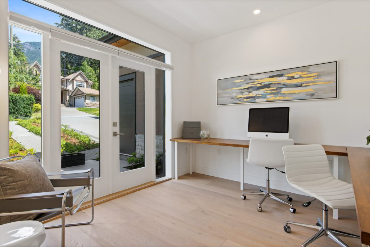 939 Clements Ave, North Vancouver 73