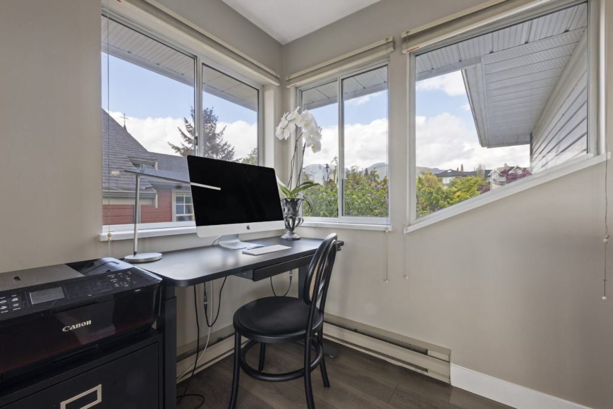 269B W 6TH STREET, NORTH VANCOUVER 10