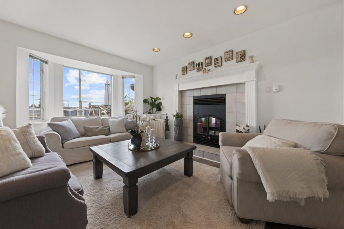 269B W 6TH STREET, NORTH VANCOUVER 4