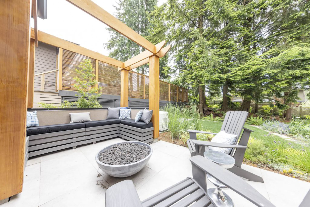 939 Clements Ave, North Vancouver 86