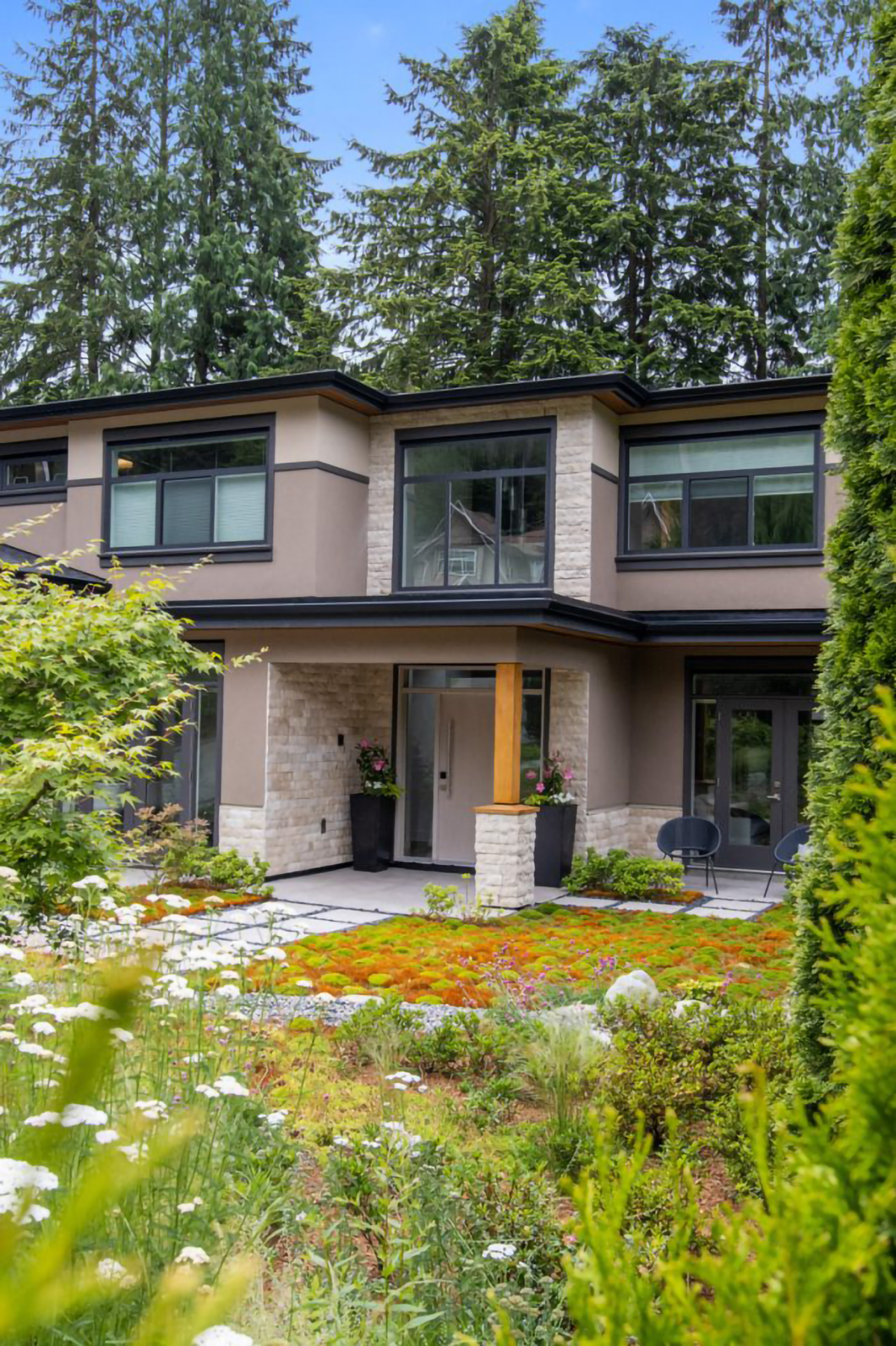 939 Clements Ave, North Vancouver 96