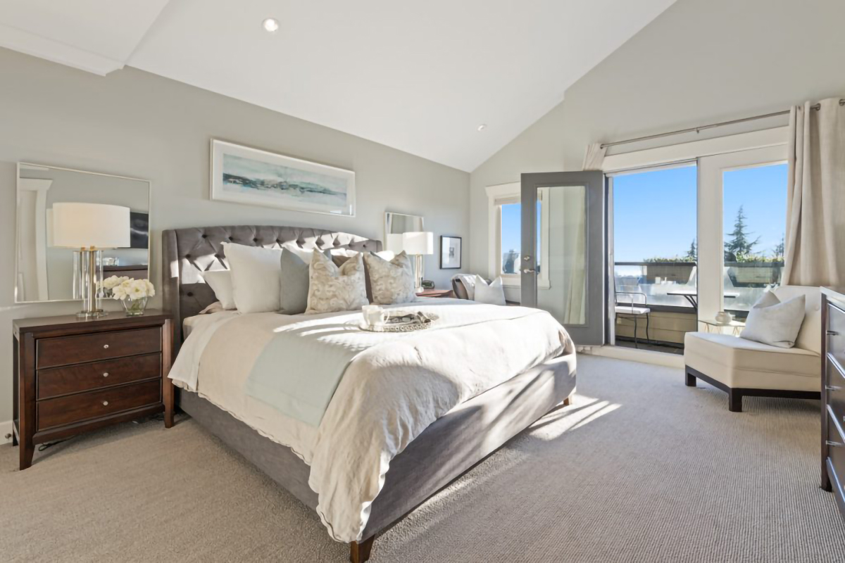 252 W 6TH STREET 11