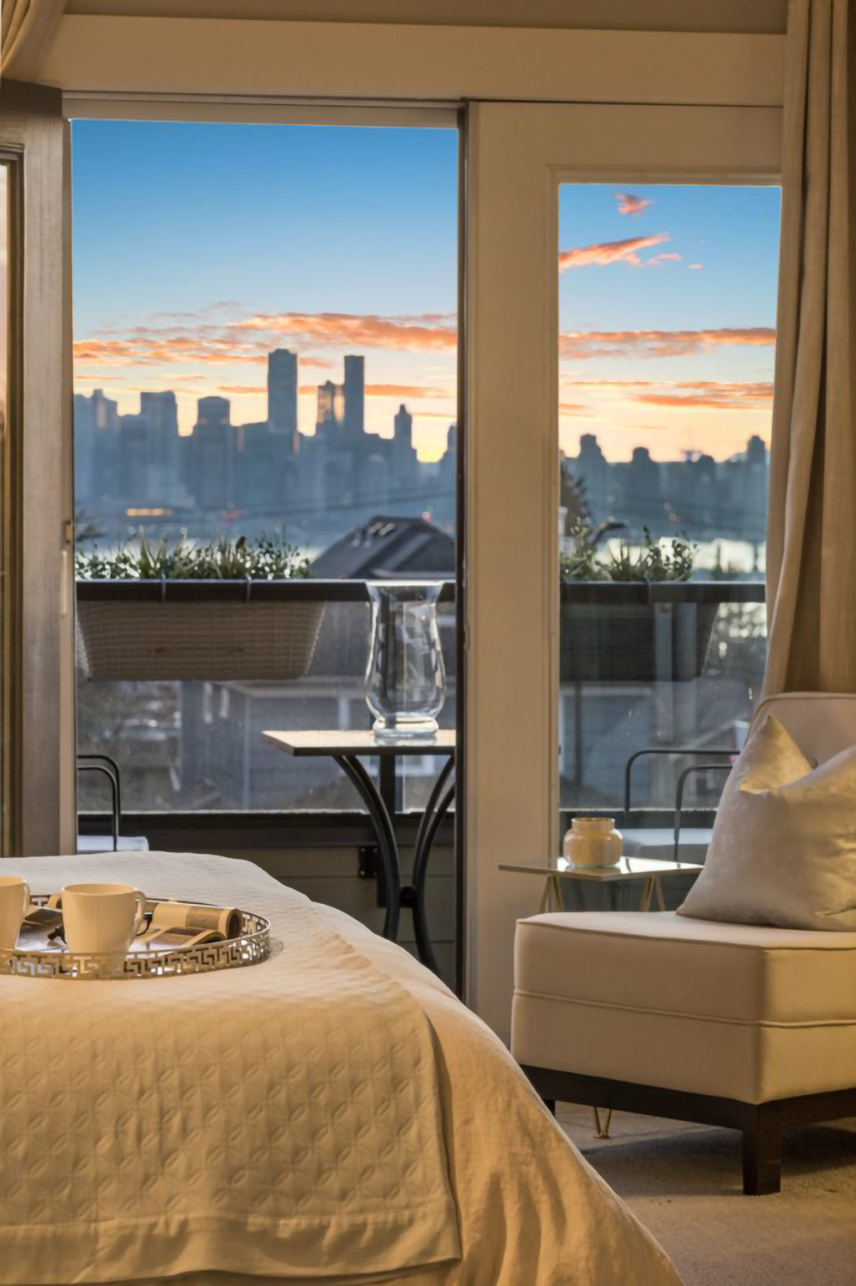 252 W 6TH STREET 51