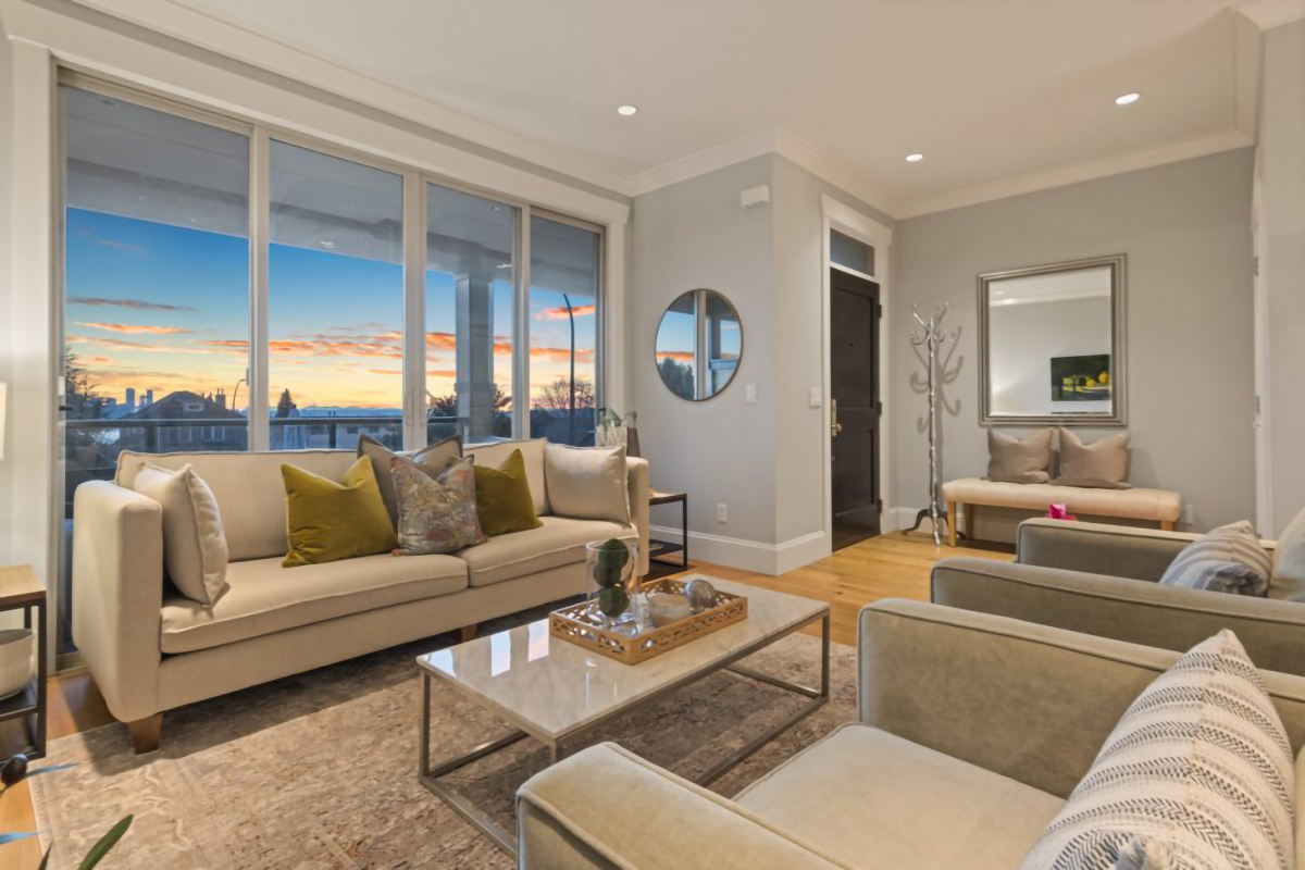 252 W 6TH STREET 54