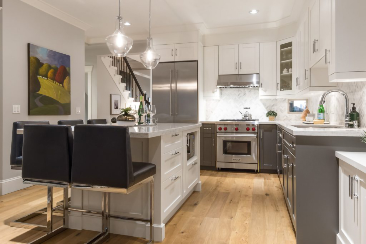 252 W 6TH STREET 56