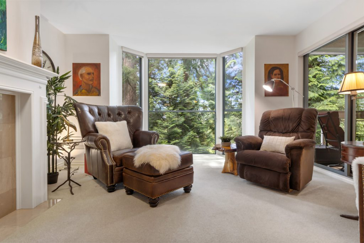 203-3200 CAPILANO CRESCENT, NORTH VANCOUVER 2