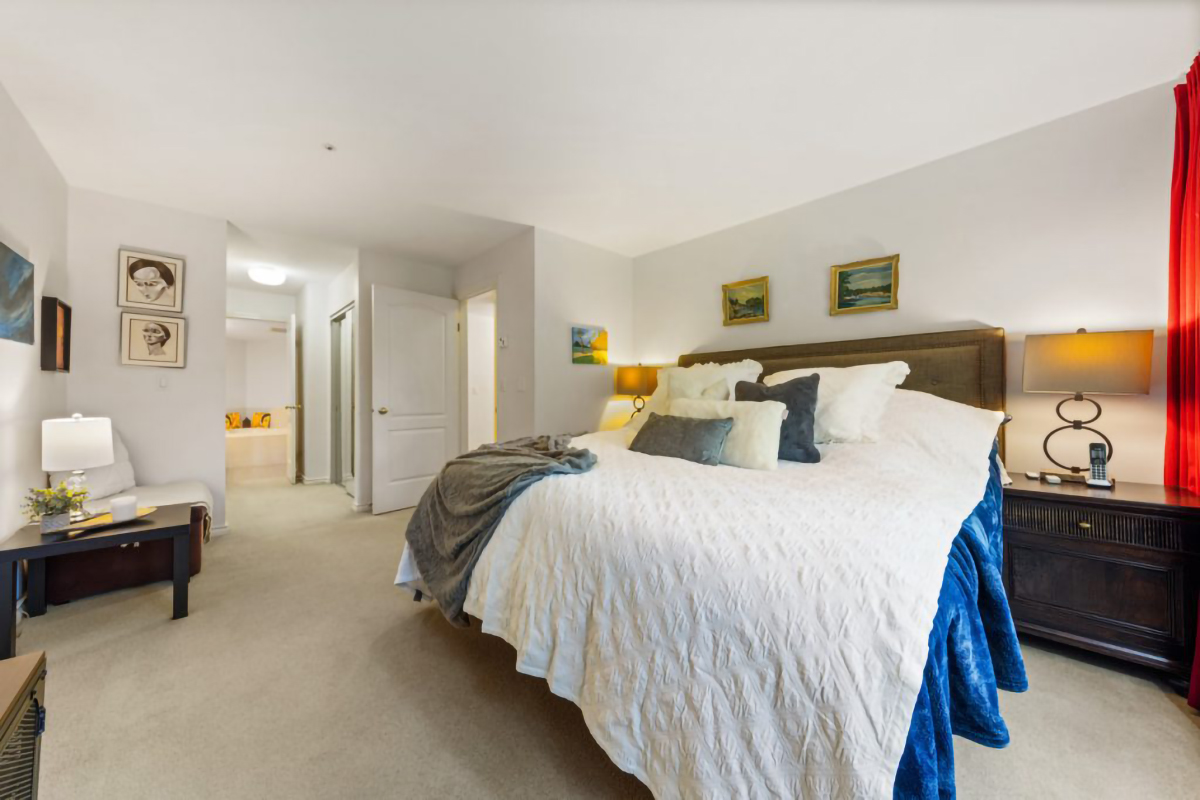 203-3200 CAPILANO CRESCENT, NORTH VANCOUVER 18