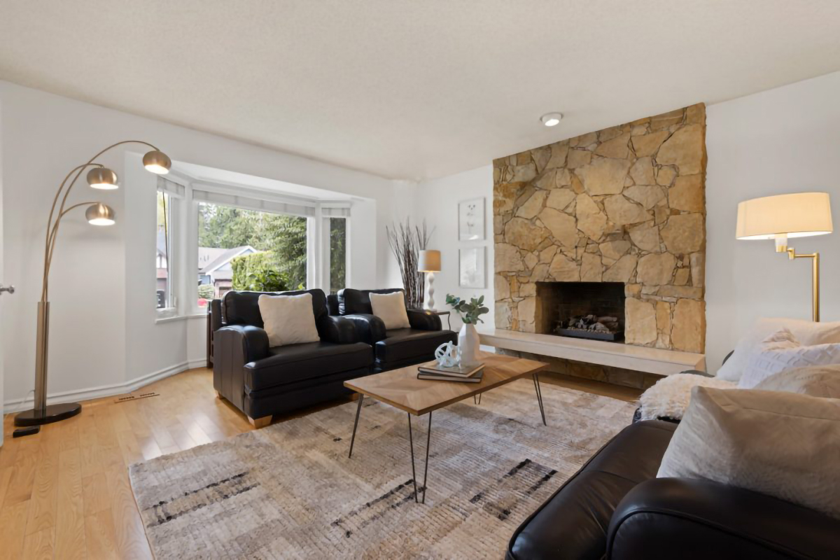 2275 Ennerdale Road, North Vancouver, BC. 8