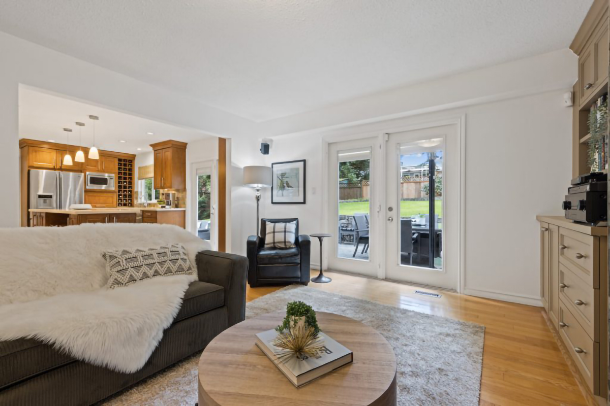 2275 Ennerdale Road, North Vancouver, BC. 15