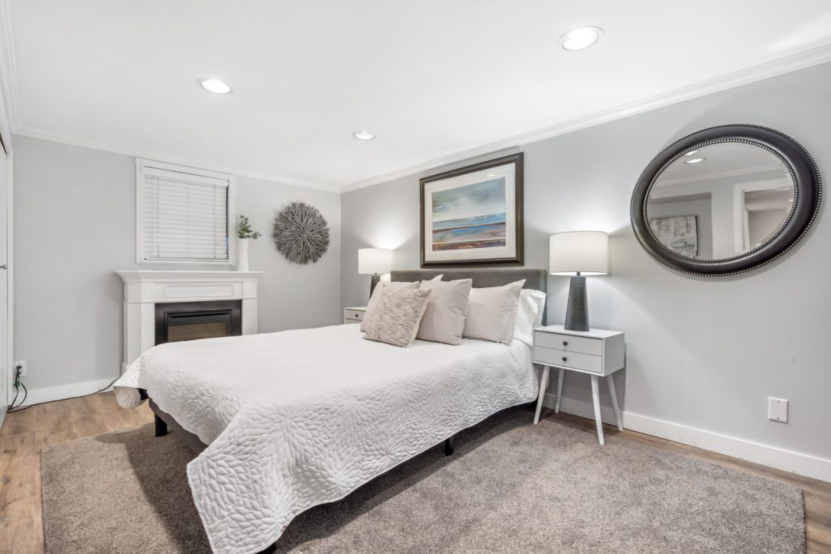 1949 Mackay Avenue, North Vancouver 14