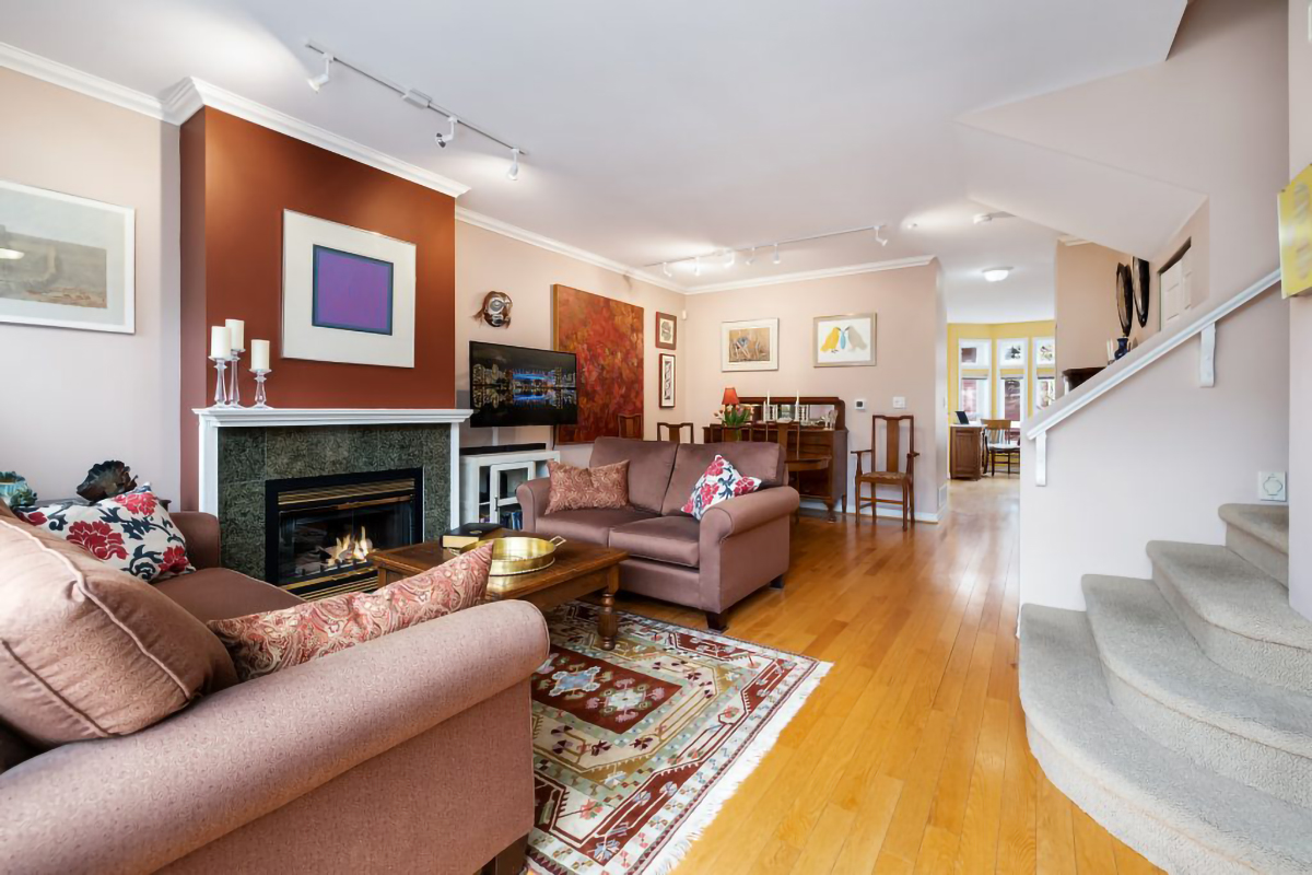 2-225 E5TH STREET, NORTH VANCOUVER 9