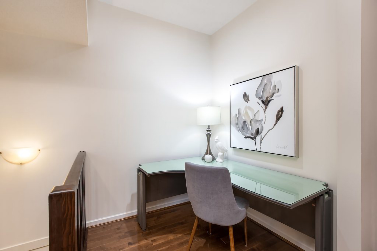 #5 - 3750 Edgemont Boulevard 8