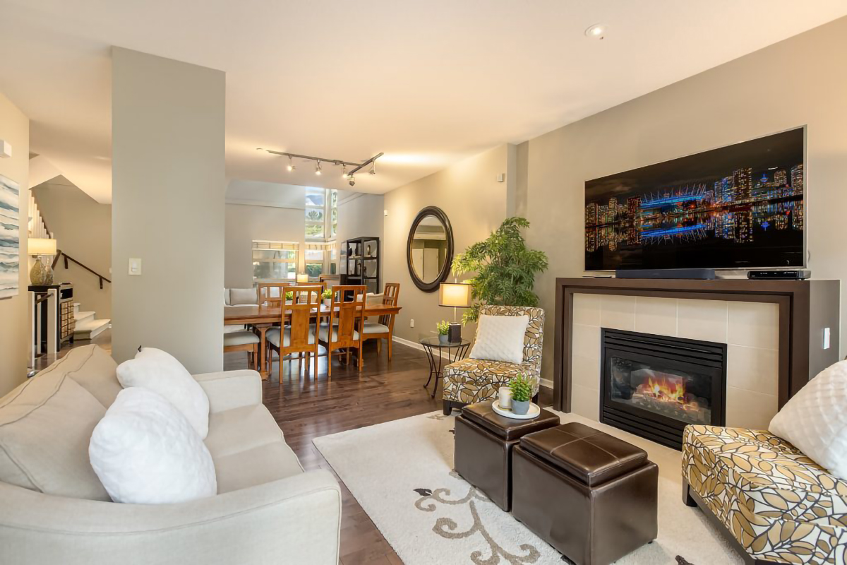 #6 - 3750 Edgemont Boulevard 16