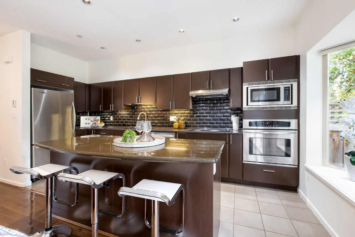 #5 - 3750 Edgemont Boulevard 11