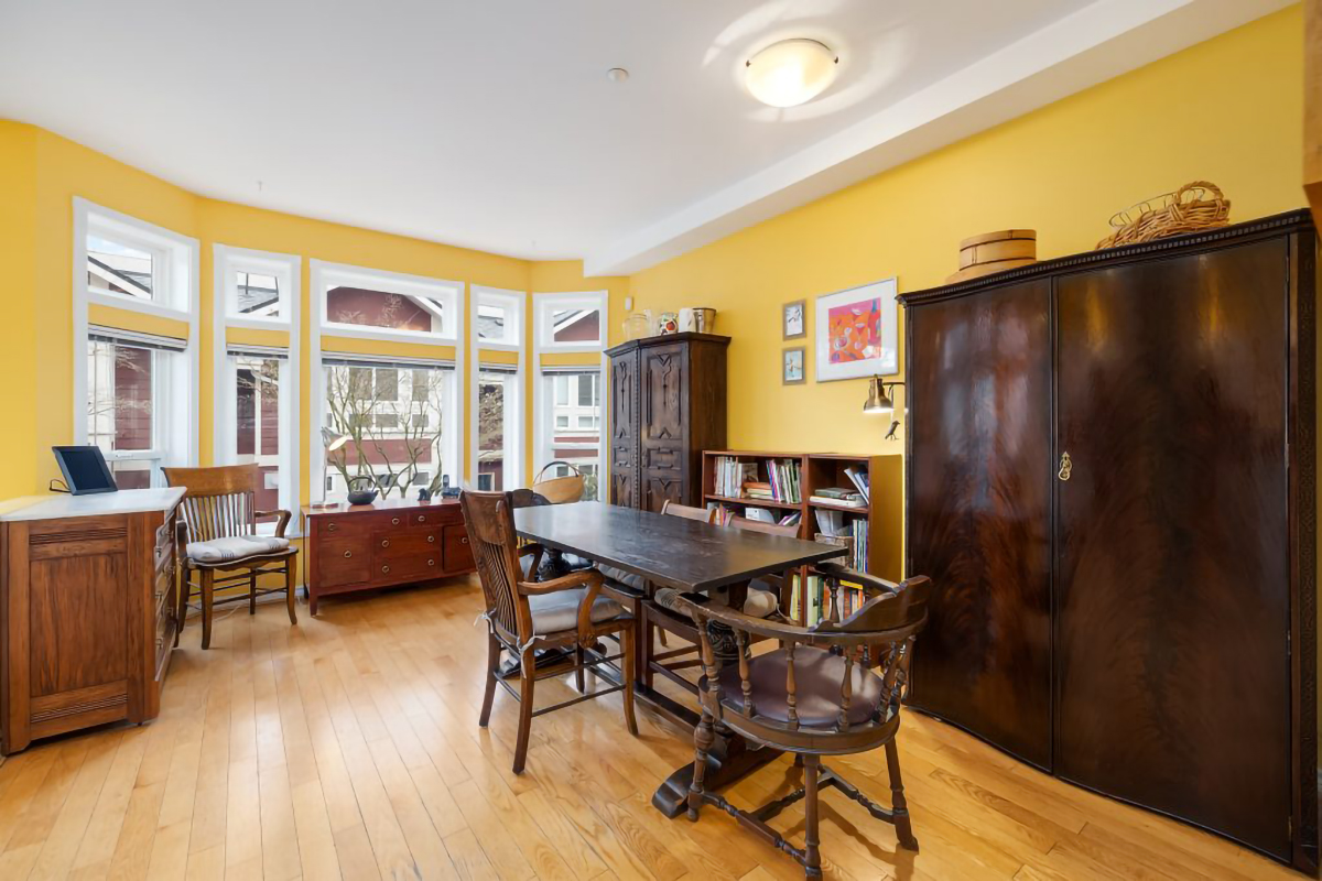 2-225 E5TH STREET, NORTH VANCOUVER 12