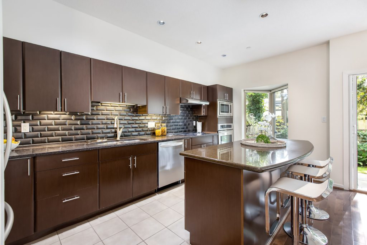#5 - 3750 Edgemont Boulevard 14