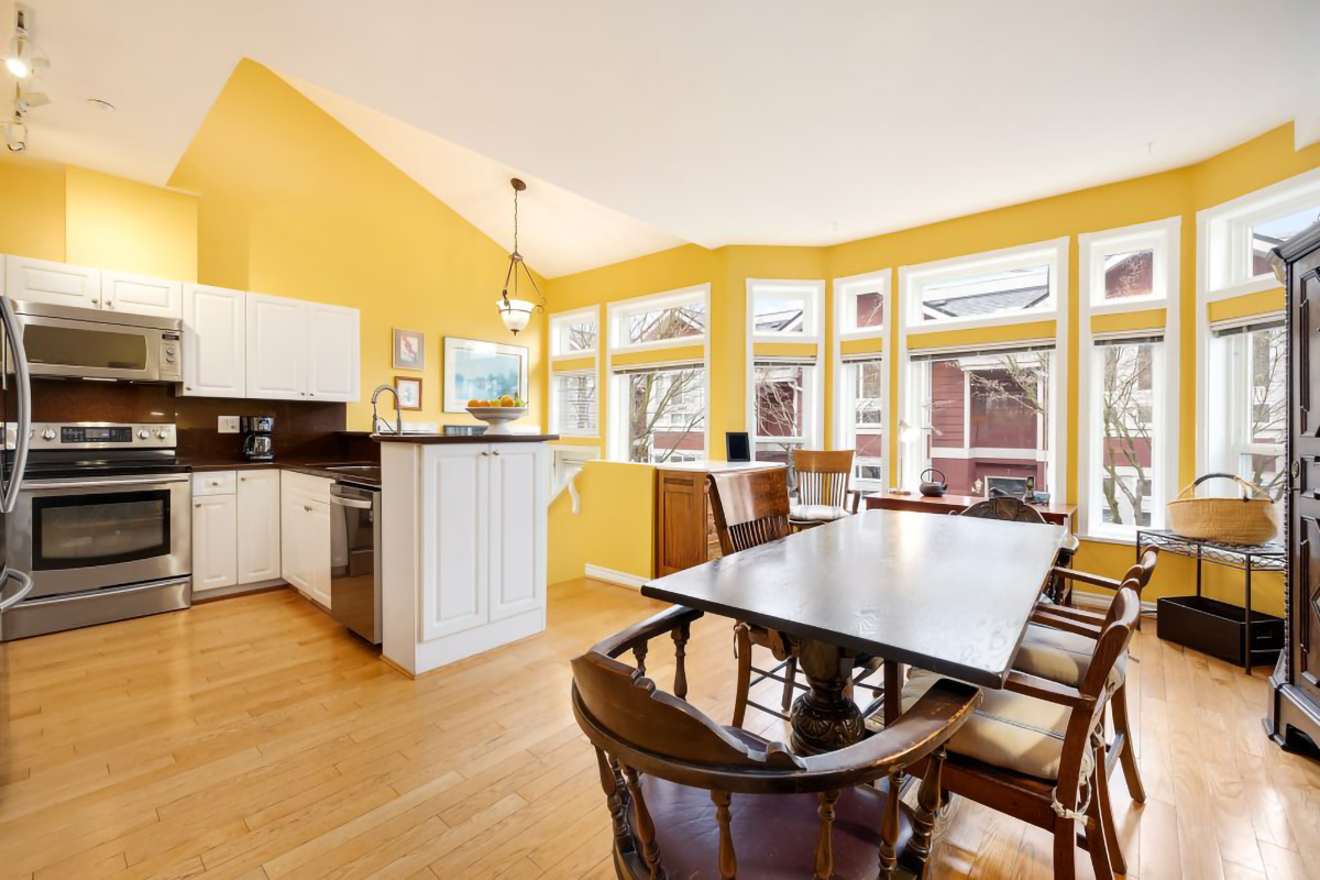 2-225 E5TH STREET, NORTH VANCOUVER 14