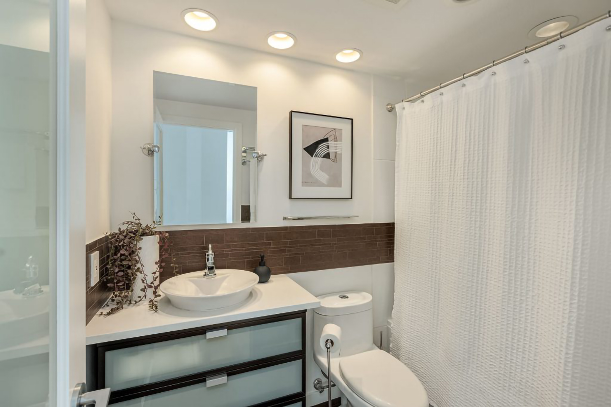 #1202 - 140 E 14th St, North Vancouver 11