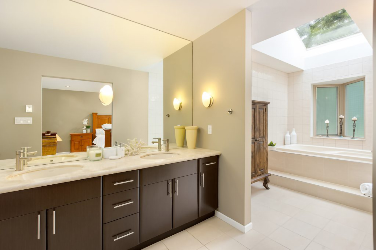 #6 - 3750 Edgemont Boulevard 25