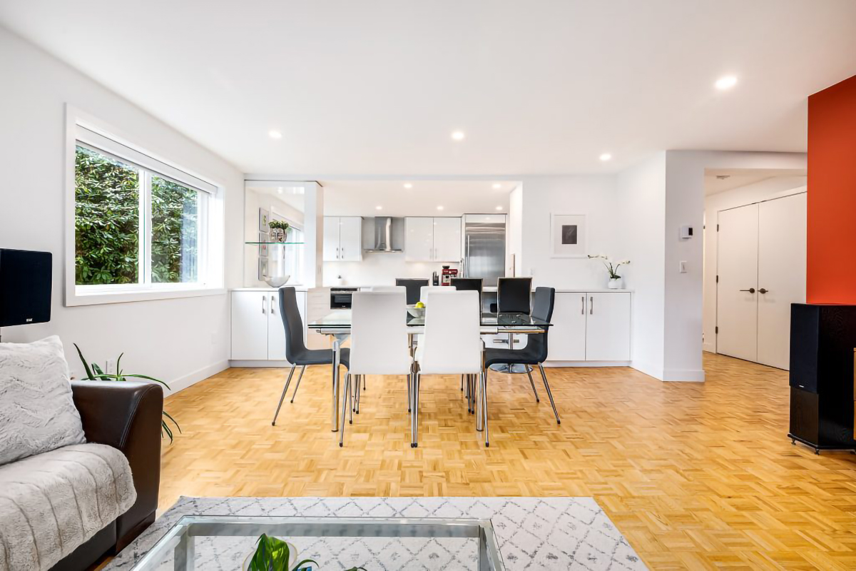 1210-235 Keith Road, West Vancouver 16