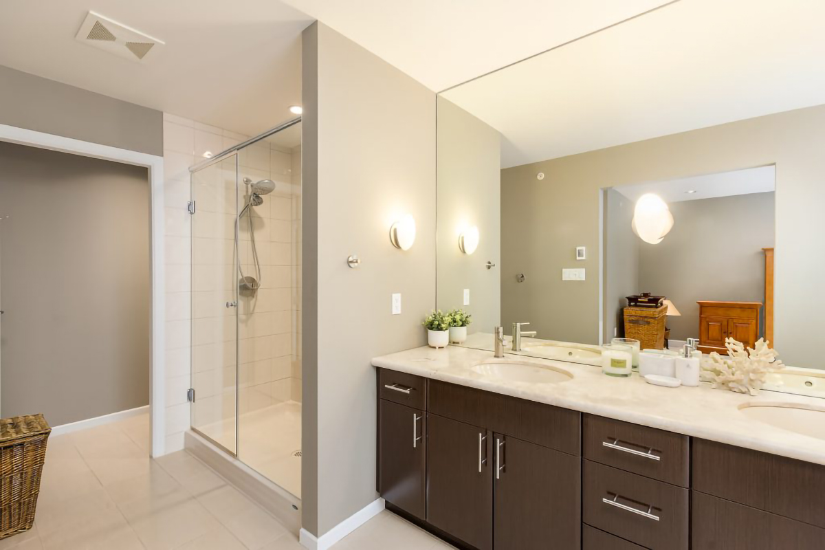 #6 - 3750 Edgemont Boulevard 27