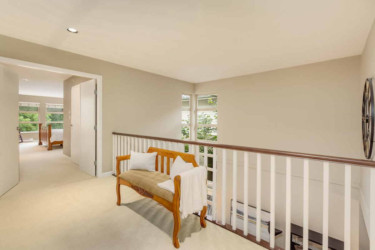#6 - 3750 Edgemont Boulevard 28