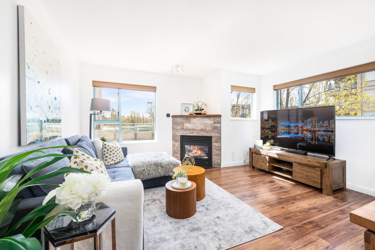 102-1085 W 17TH STREET, NORTH VANCOUVER