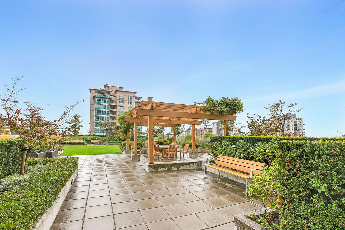 #1007 - 135 E 17th St, North Vancouver 21