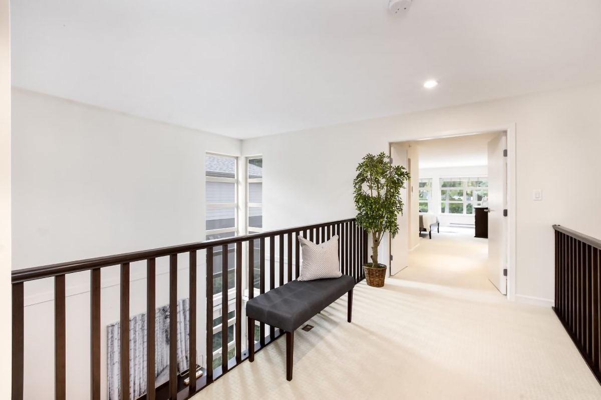 #5 - 3750 Edgemont Boulevard 22