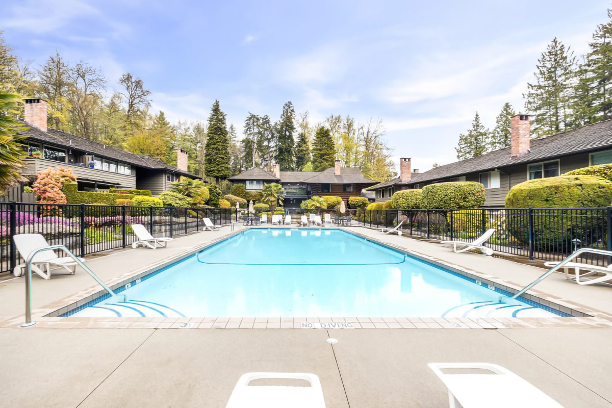 1210-235 Keith Road, West Vancouver 24