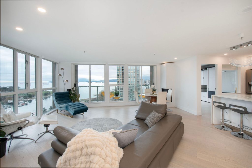2201 907 Beach Ave, Vancouver