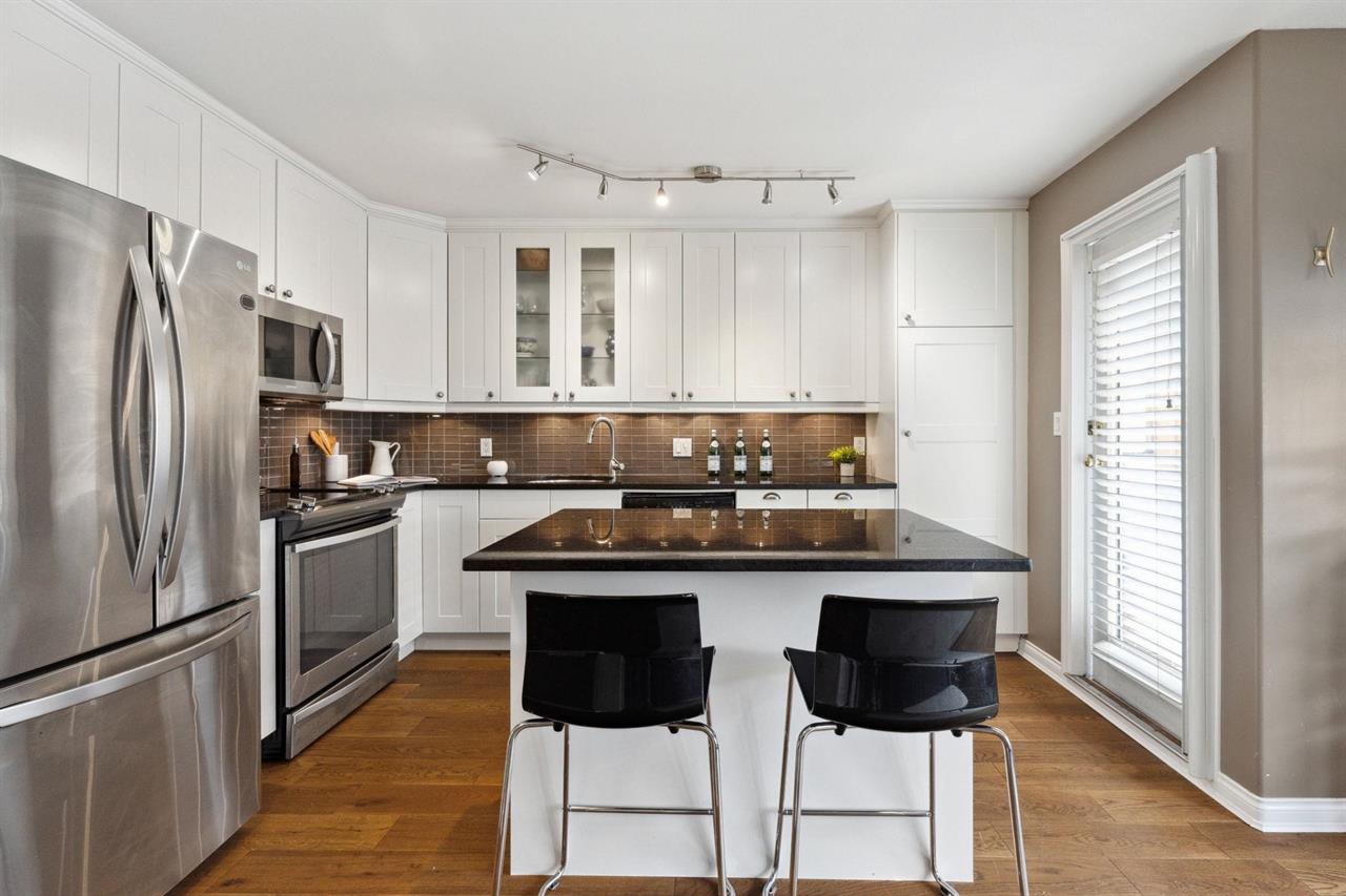 112 225 E 6th Street, North Vancouver 21