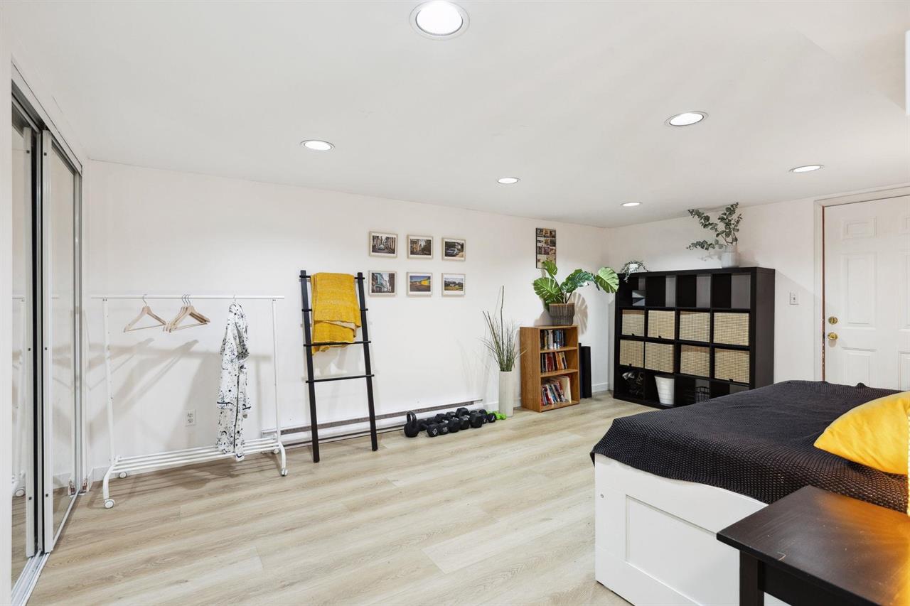 112 225 E 6th Street, North Vancouver 12